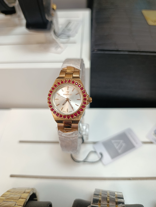 ساعت مچی ویمبرلی زنانه فلزی رزگلد قاب نگین قرمز WB-CS323L-X